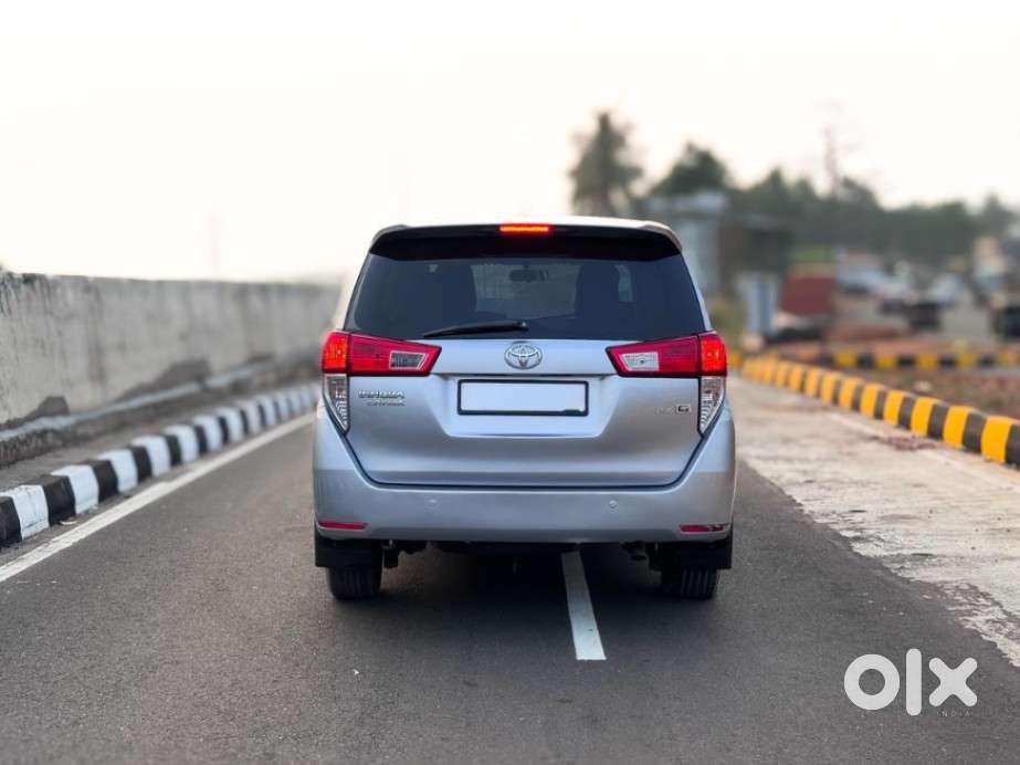 Toyota Innova Crysta 2.4 G Mt, 2017, Diesel
