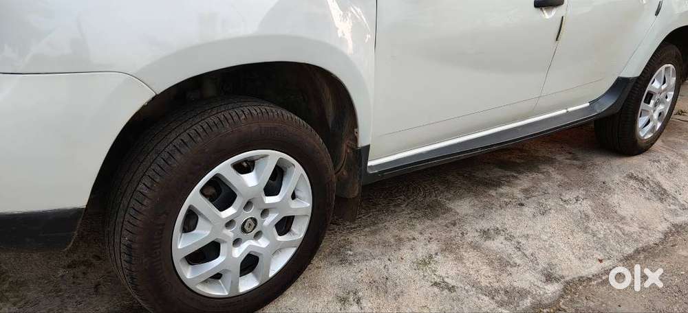 Very Good Condition.. Fresh Tyres.. New System And New Back Camara.