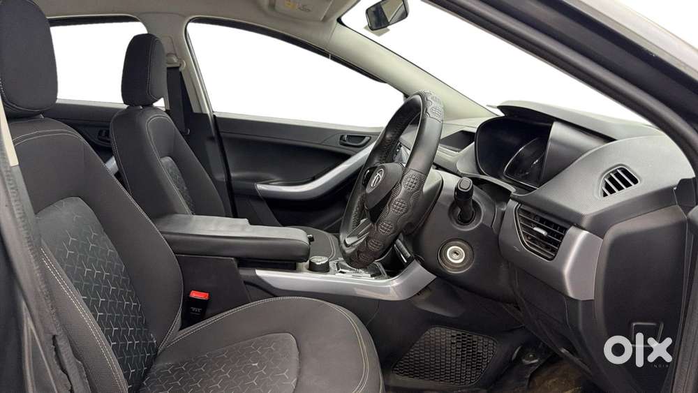 Tata Nexon 1.5 Revotorq Xma Amt, 2023, Petrol