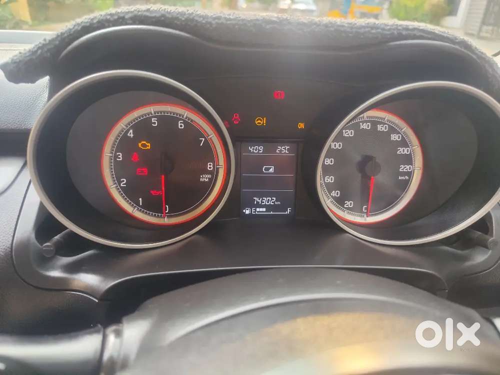 Maruti Suzuki Swift 2023 Petrol Well Maintained