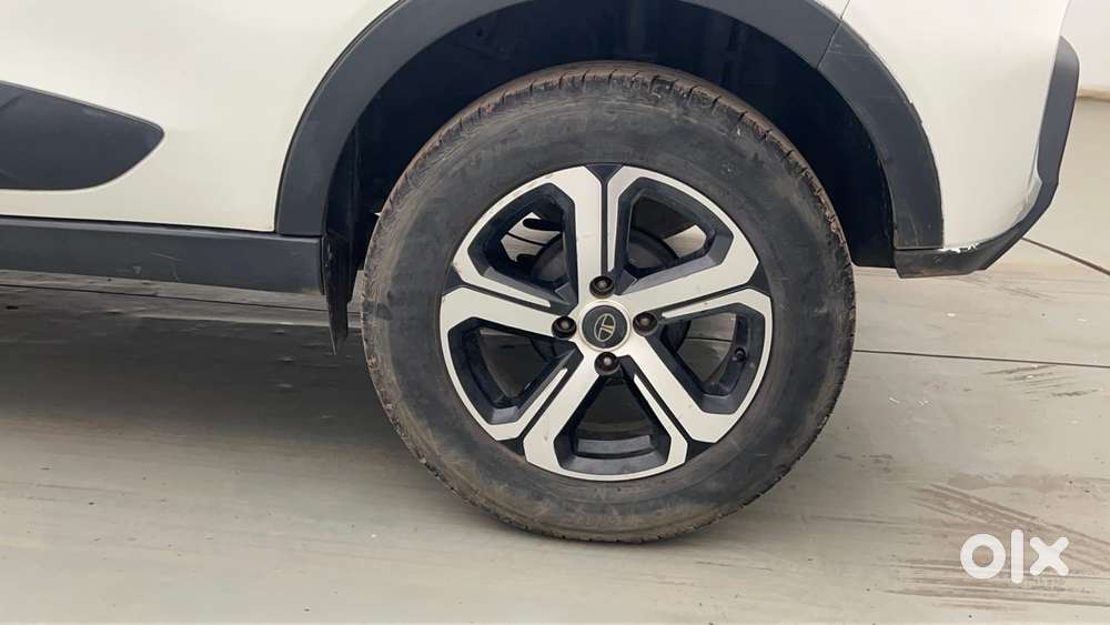 Tata Nexon 1.2 Revotron Xz Plus, 2022, Petrol