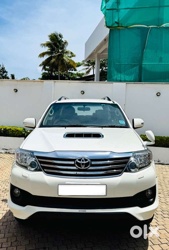2015 Toyota Fortuner 2*4 Automatic 45000 Km Only