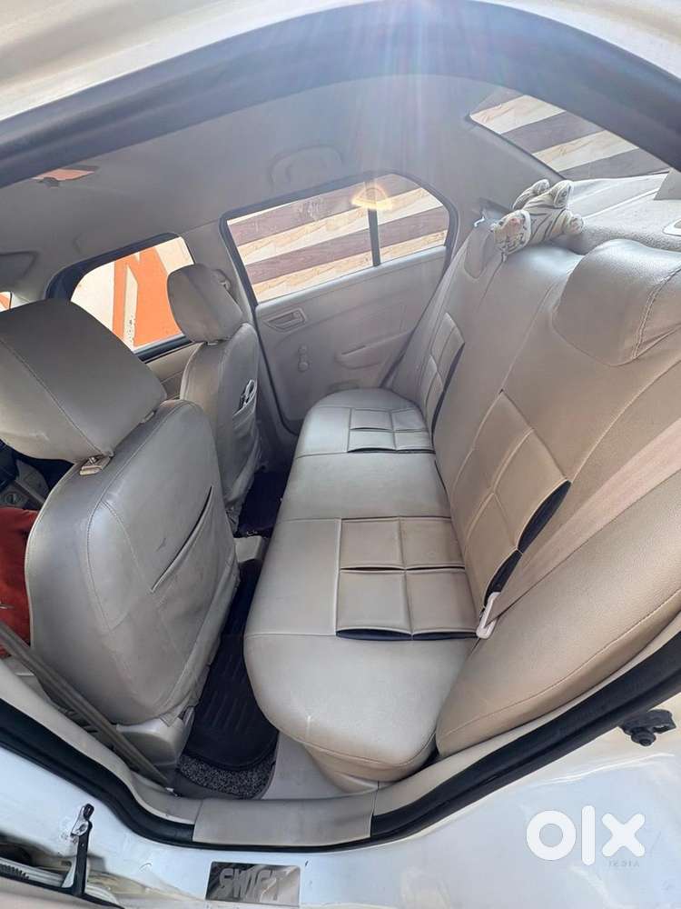 Maruti Suzuki Swift Dzire 2015 Petrol Well Maintained