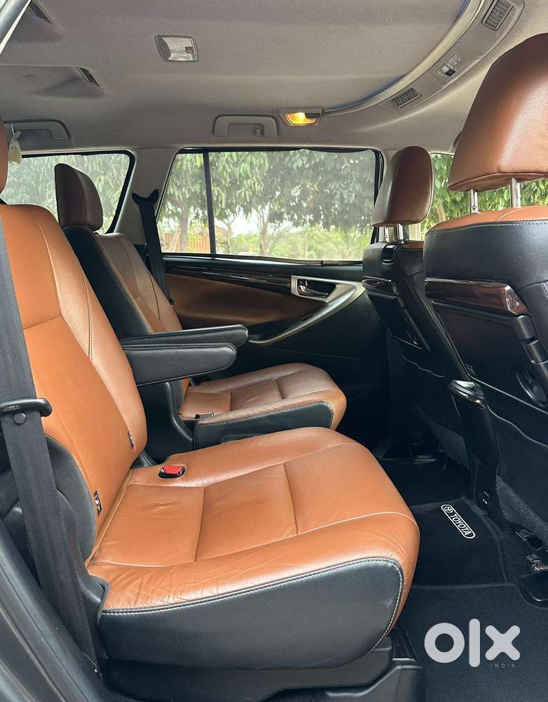 Toyota Innova Crysta 2.7 Zx At, 2017, Petrol