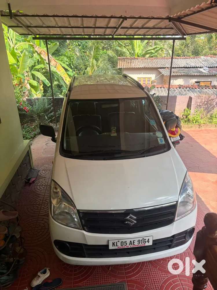 Maruti Suzuki Wagon R Flex Fuel 2012 Petrol Well Maintained