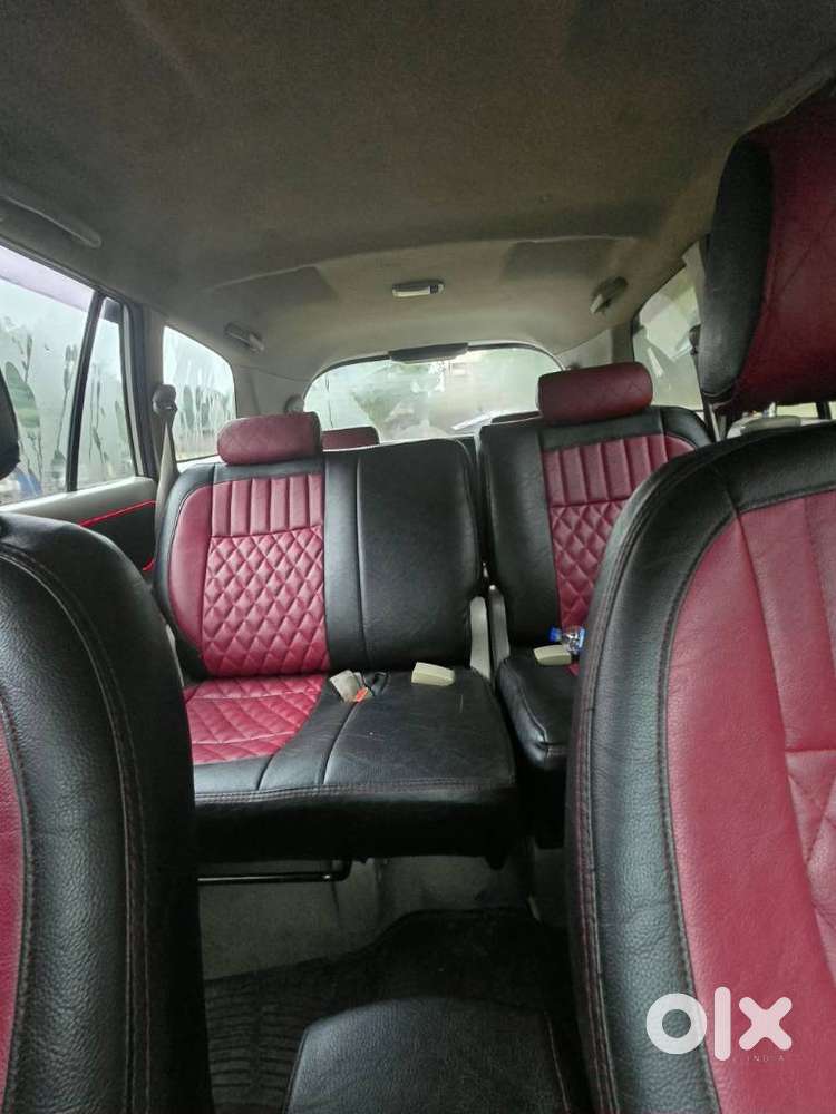 Toyota Innova 2.5 G (diesel) 8 Seater, 2011, Diesel
