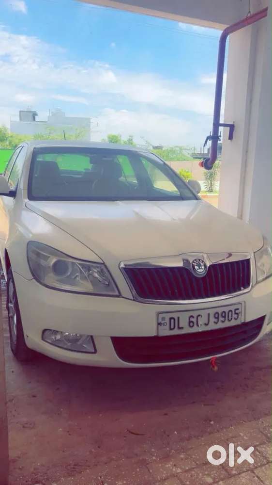 Skoda Laura Ambiente Tsi 2012 Model