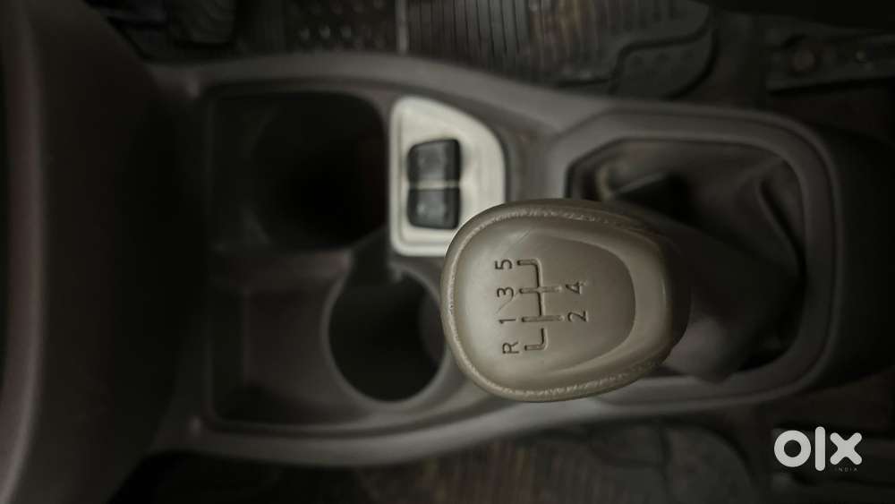 Datsun Redigo T Option, 2017, Petrol