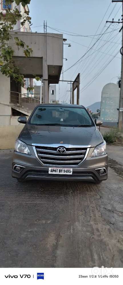 Toyota Innova 2013 Diesel 248555 Km Driven