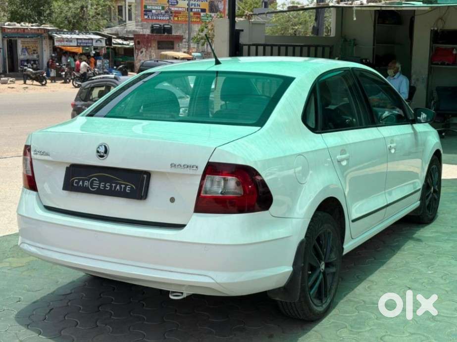 Skoda Rapid 1.0 Ambition Tsi At, 2021, Petrol