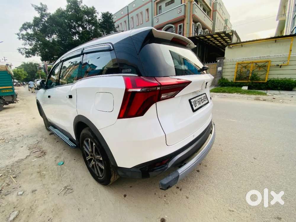 Mahindra Xuv700 Ax7 Luxury Pack Awd, 2025, Petrol