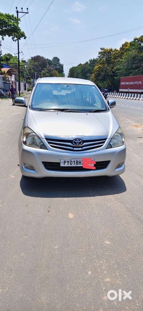 Toyota Innova 2.5 V 7 Str, 2011, Diesel