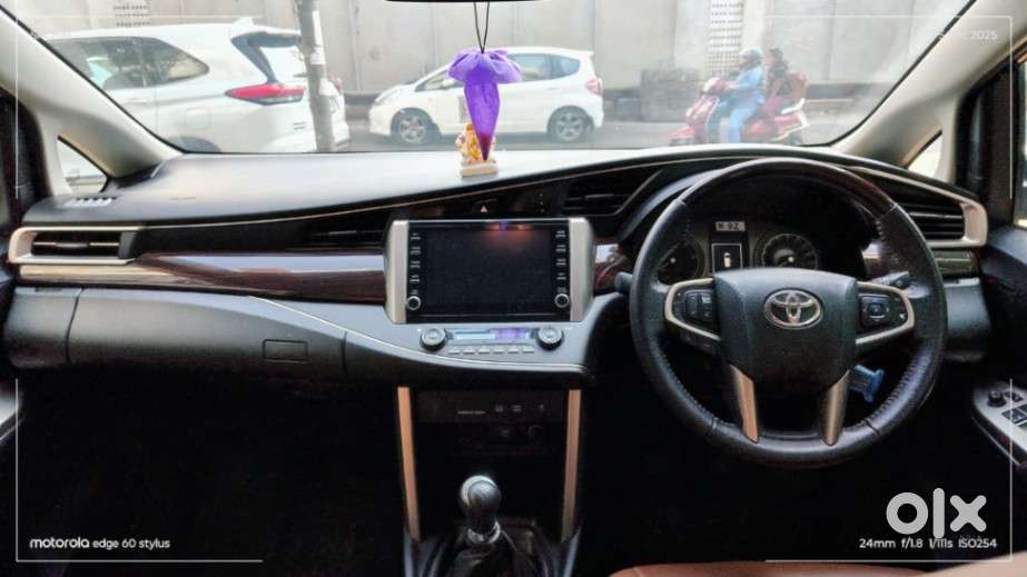 Toyota Innova Hycross 2.0 Zx (o) Hybrid 7 Str, 2024, Petrol