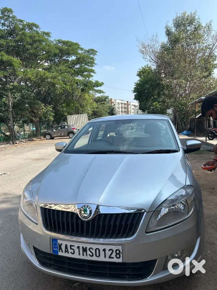 Skoda Rapid 2013 Petrol Automatic In Best Condition