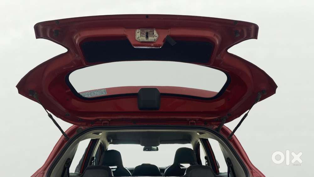 Mahindra Kuv100 Nxt 1.2 K2 Petrol 6 Str, 2018, Petrol