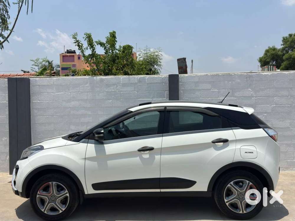 Tata Nexon, 2018, Petrol