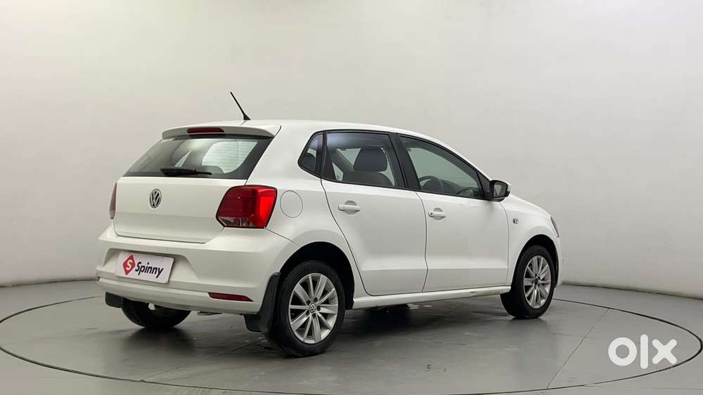 Volkswagen Polo Petrol Highline 1.2l, 2015, Petrol