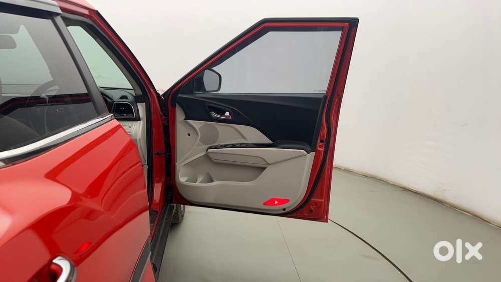 Mahindra Xuv300 W8 Amt Optional Diesel, 2020, Petrol