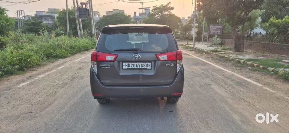 Toyota Innova Crysta 2.4 G Mt 7 Str, 2022, Diesel