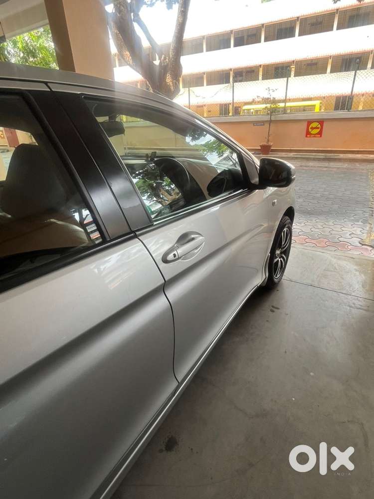 Single Owner/2014/honda City Cvt/100% Genuine Hinda Services