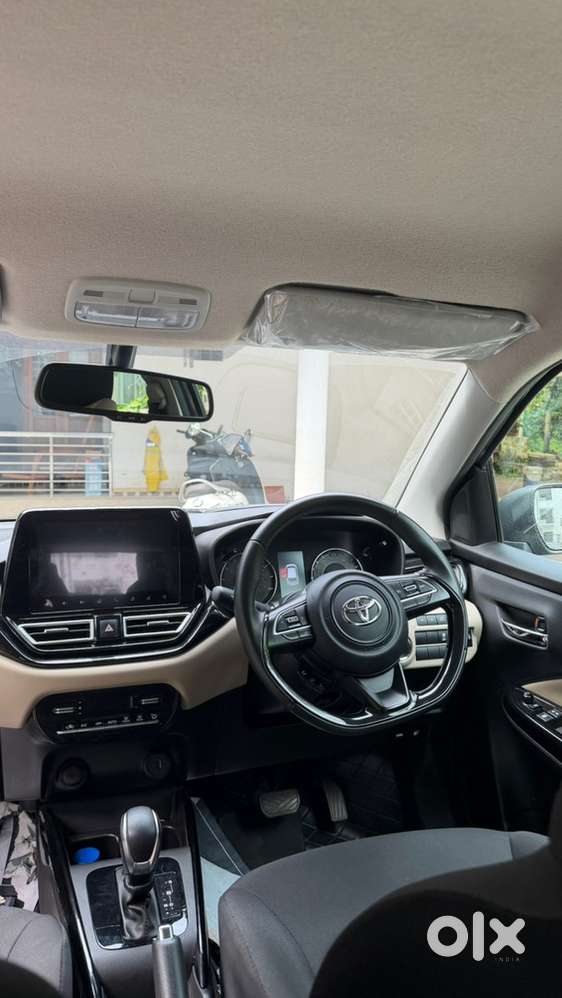 Toyota Glanza Automatic Petrol 2025
