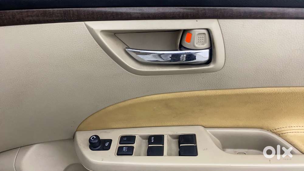 Maruti Suzuki Swift Dzire Amt Zdi, 2016, Diesel