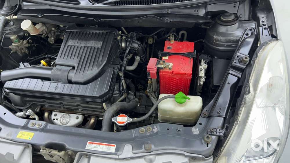 Maruti Suzuki Swift Vvt Vxi, 2013, Petrol