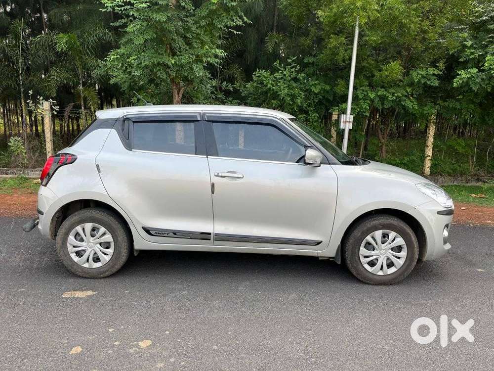 Maruti Suzuki Swift, 2022, Petrol