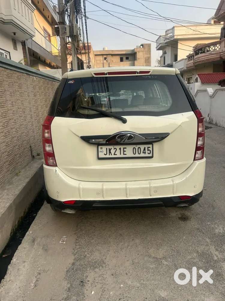 Mahindra Xuv500 Diesel 2016 Second Owner