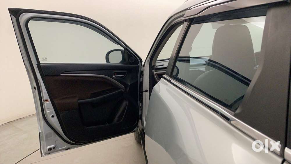 Maruti Suzuki Vitara Brezza 1.5 Zxi At, 2023, Petrol