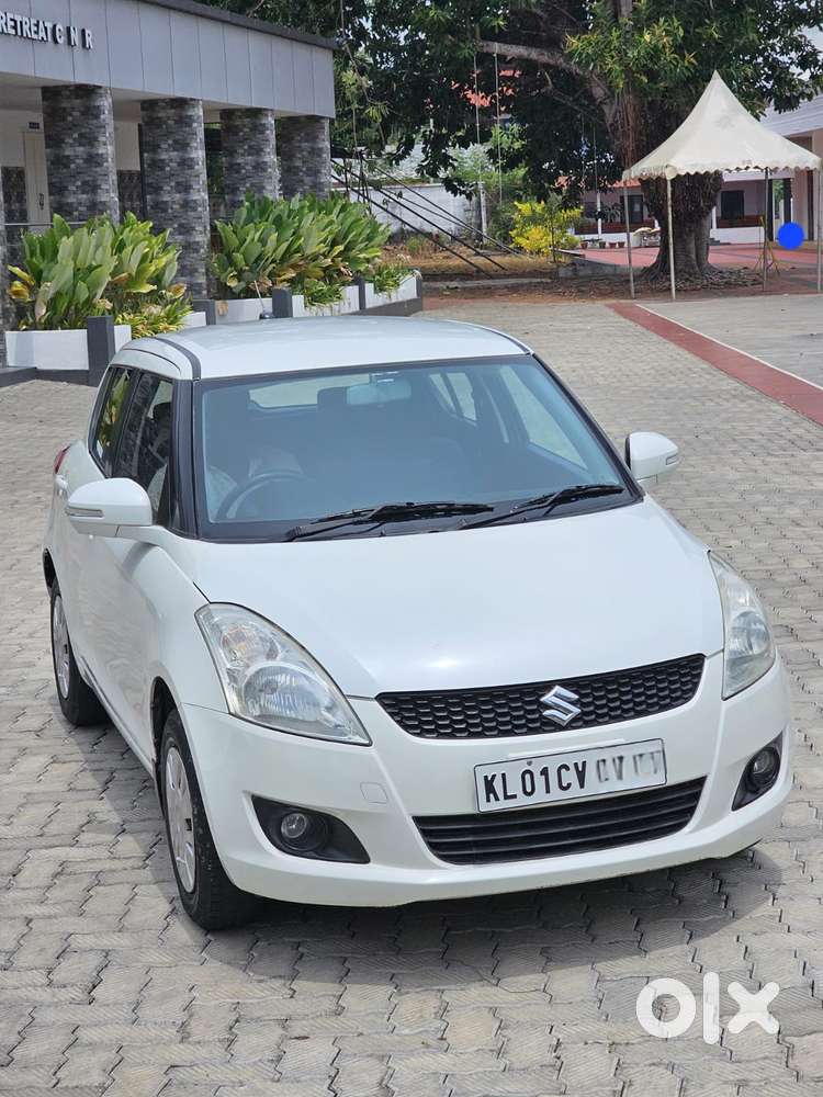 Maruti Suzuki Swift Vxi Optional, 2012, Petrol