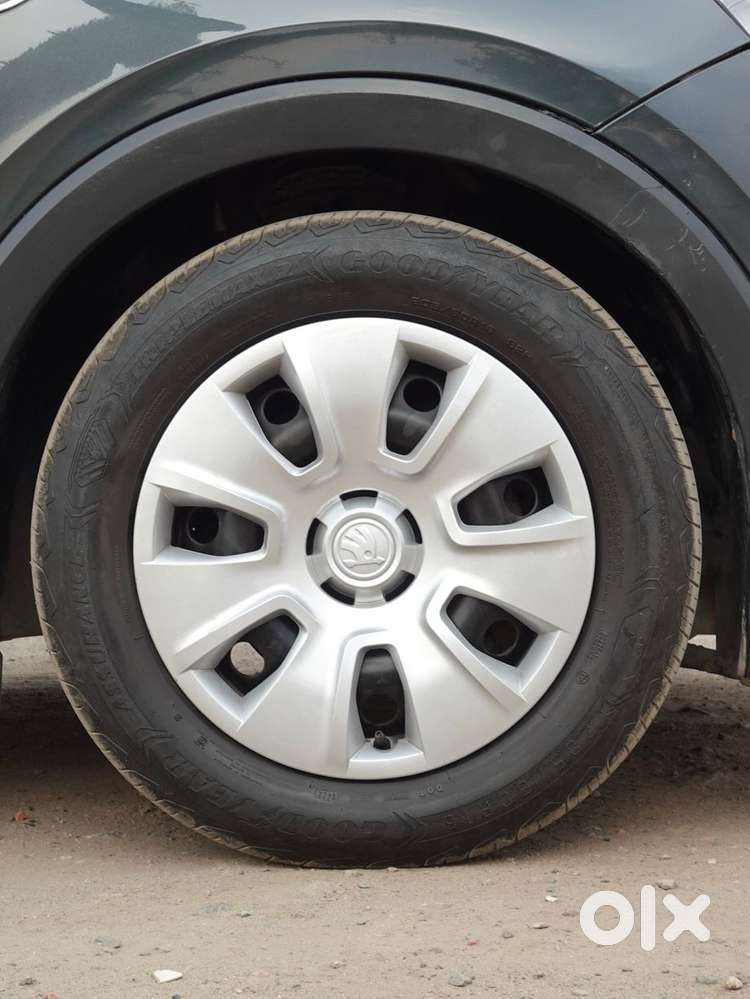 Skoda Kushaq Active 1.0 Tsi Mt, 2022, Petrol