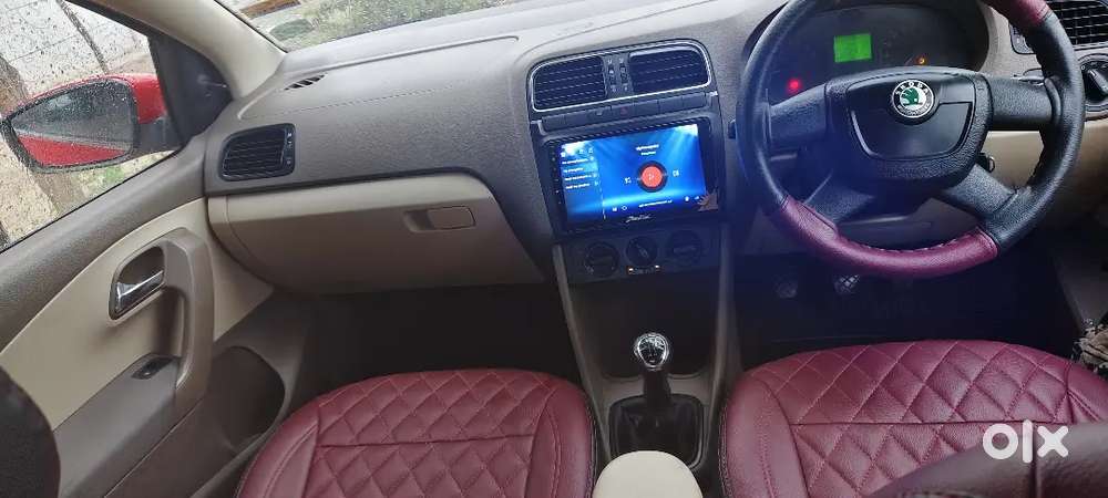 Skoda Rapid Elegance 2012