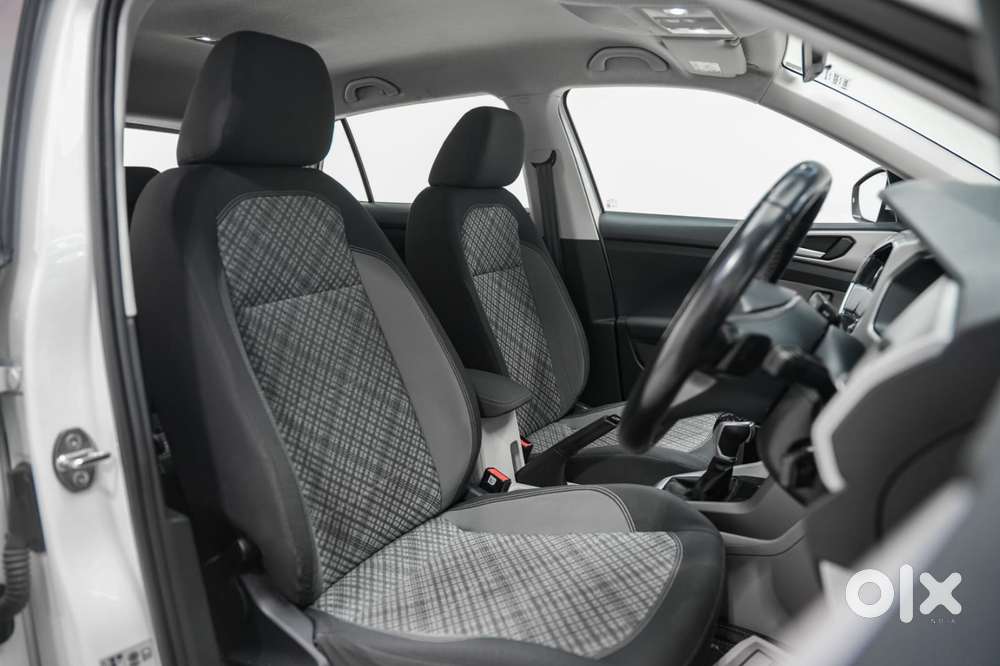 Volkswagen Taigun 1.0 Tsi Highline At, 2022, Petrol