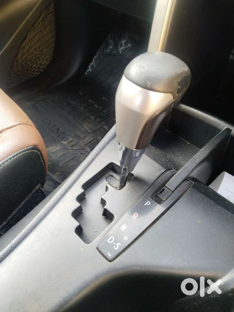 Toyota Innova Crysta 2.8z Automatic, 2016, Diesel