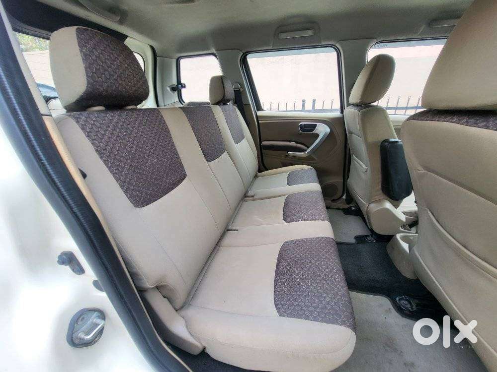 Mahindra Tuv 300 T8, 2016, Diesel