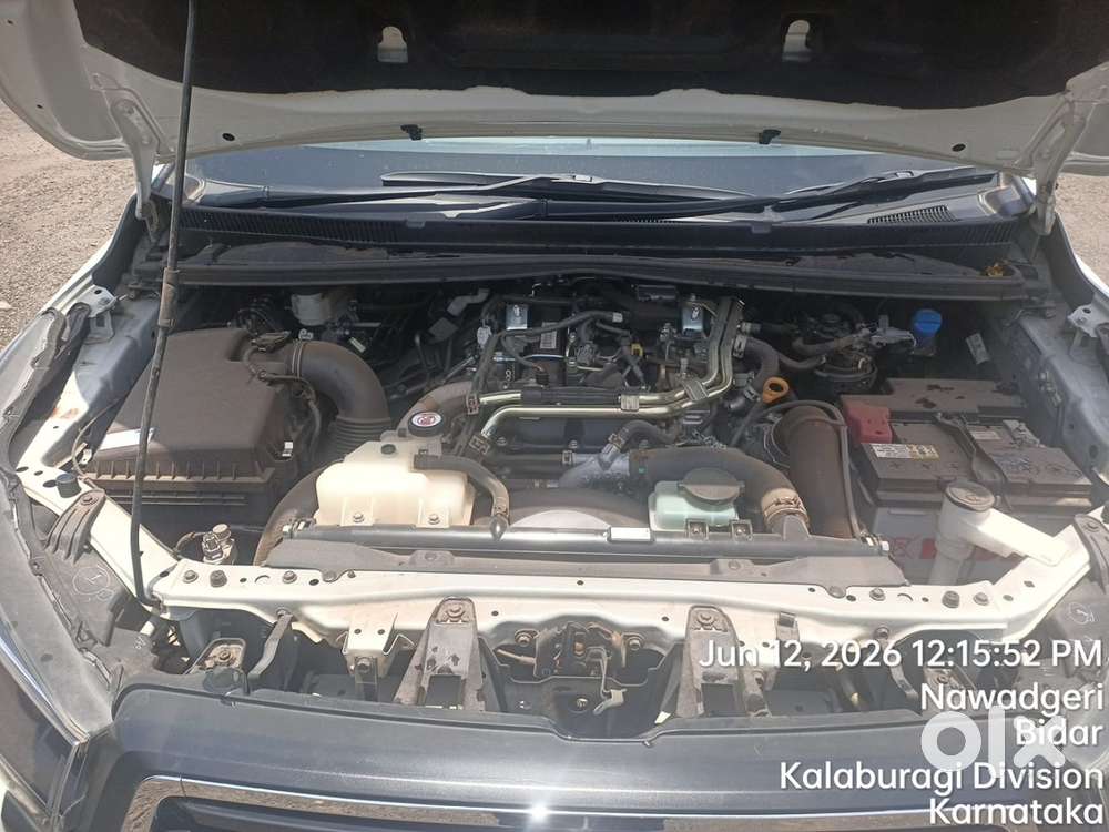 Toyota Innova Crysta 2025
