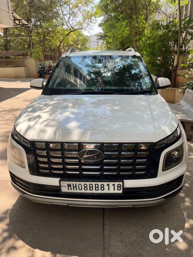 Hyundai Venue 2023 Diesel Well Maintained
