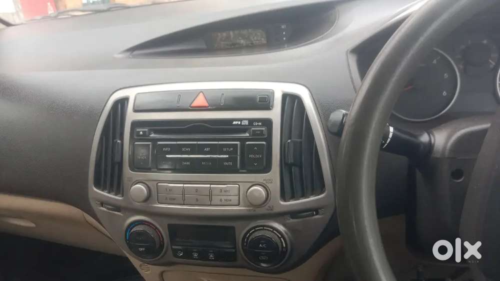 Hyundai New I20 2012 Diesel 180000 Km Driven