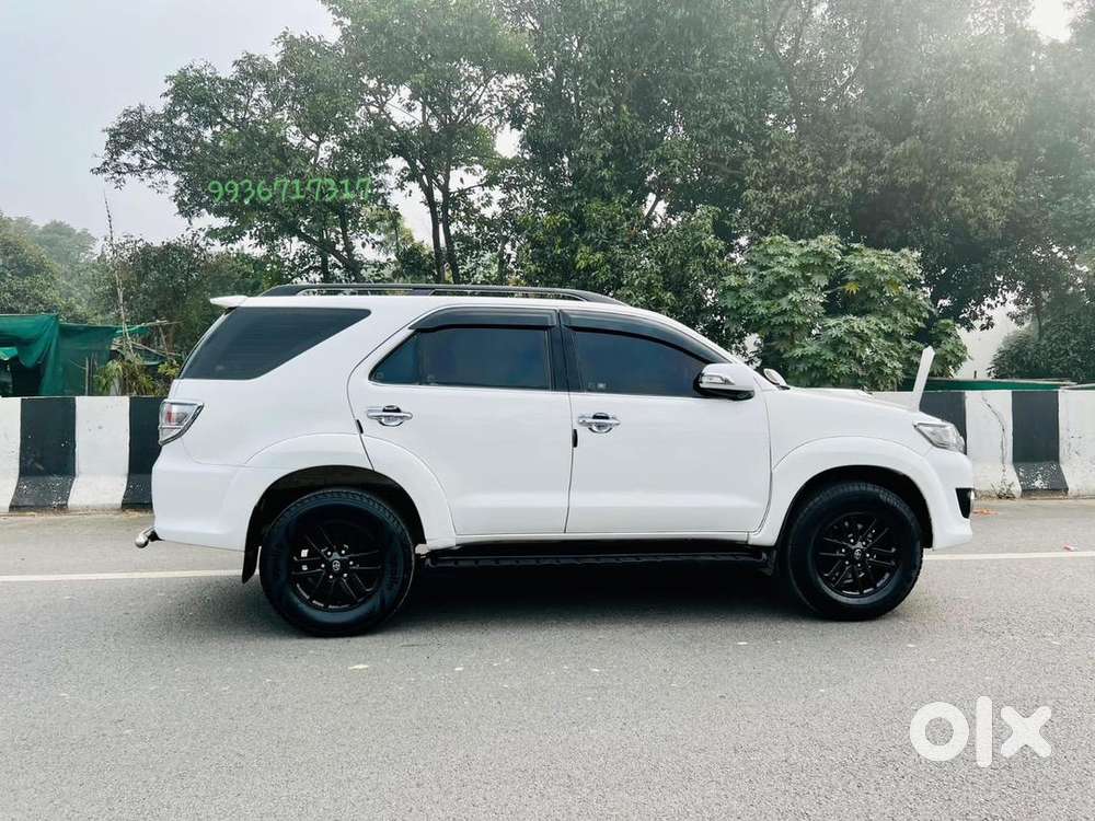 Toyota Fortuner Car 4x2 Mt Diesel Good Condition