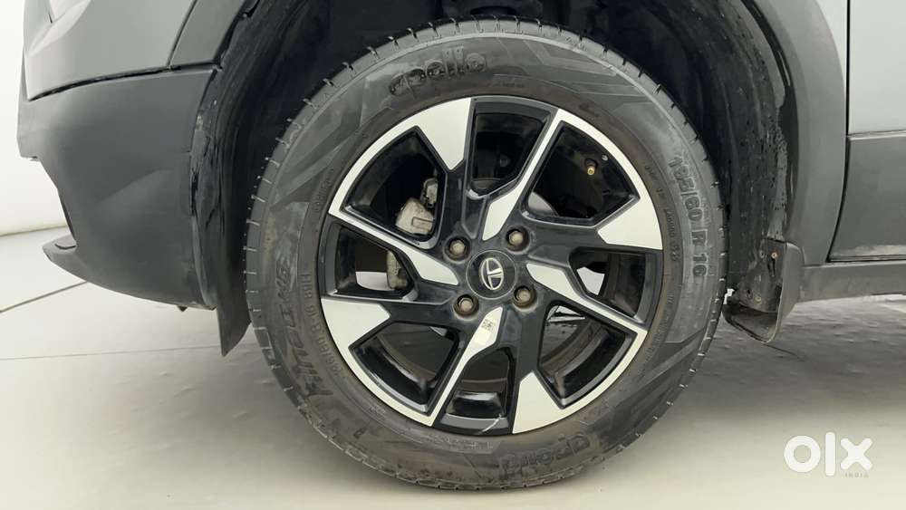 Tata Punch 1.2 Revotron Creative Amt Dual Tone, 2022, Petrol