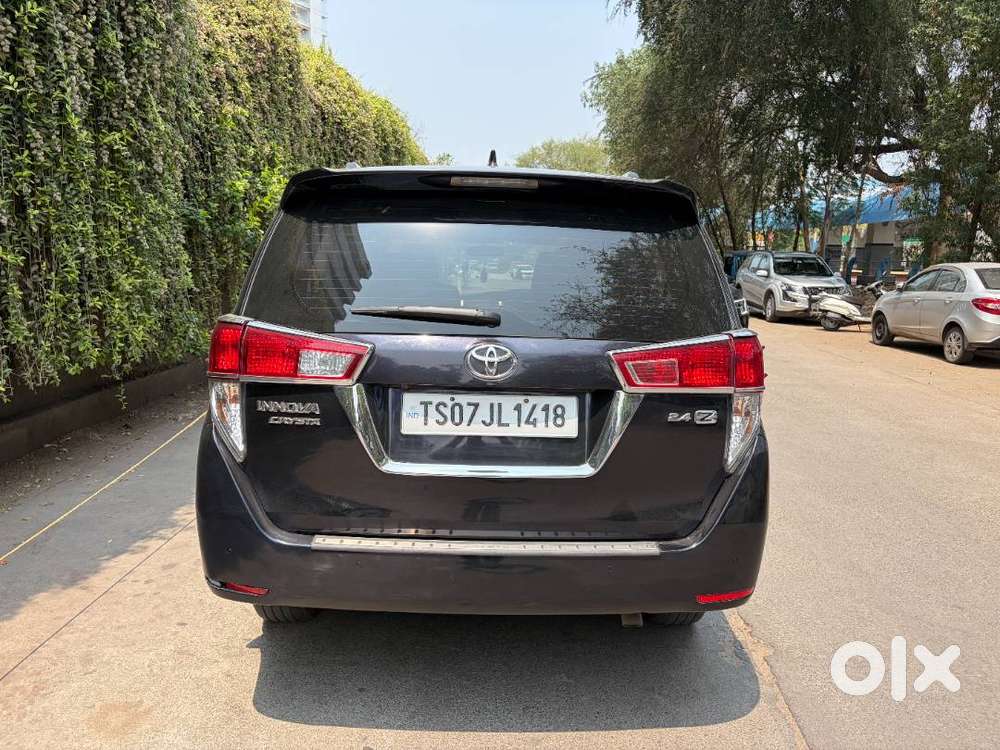 Toyota Innova Crysta Zx