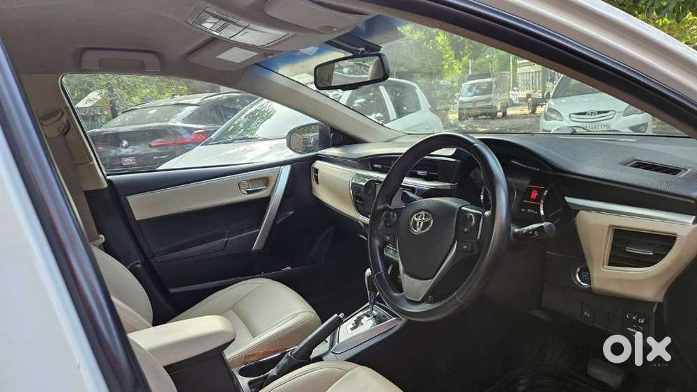 Toyota Corolla Altis Vl At, 2015, Petrol