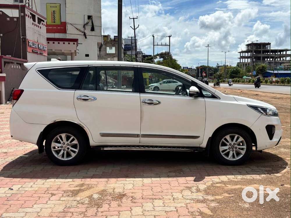 Toyota Innova Crysta G 7 Str, 2017