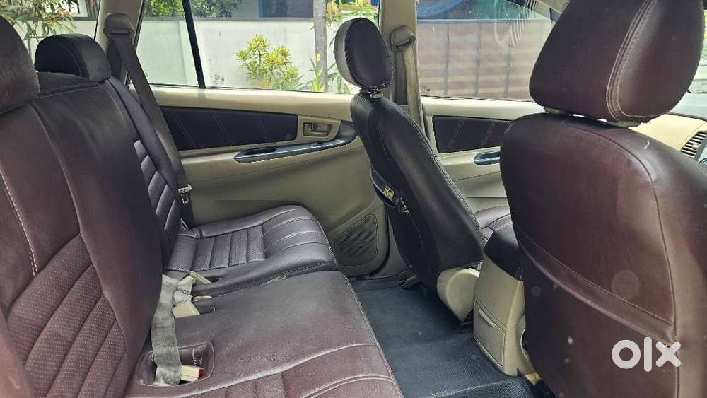 Toyota Innova 2.5 G (diesel) 8 Seater, 2013, Diesel