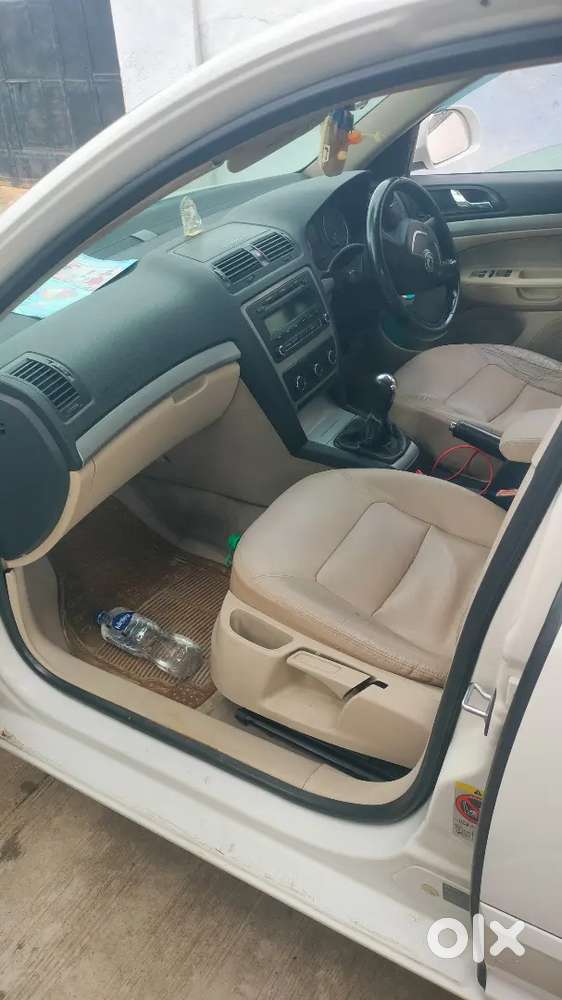 Skoda Laura 2011 Petrol Well Maintained