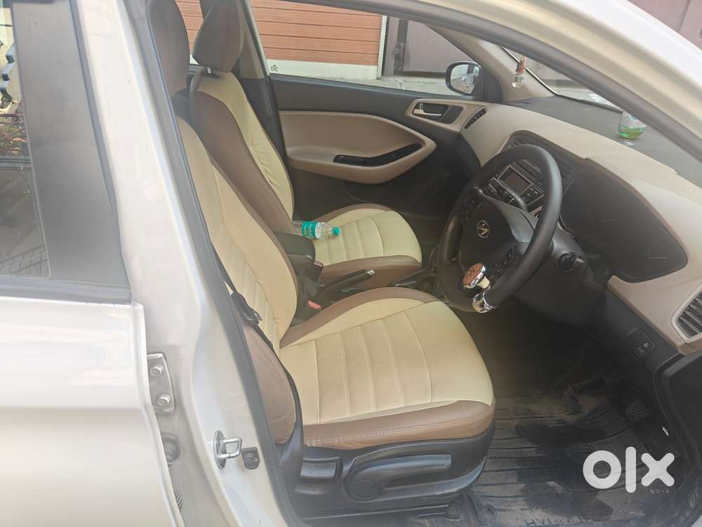 Hyundai Elite I20 Sportz (o) 1.2, 2015, Petrol