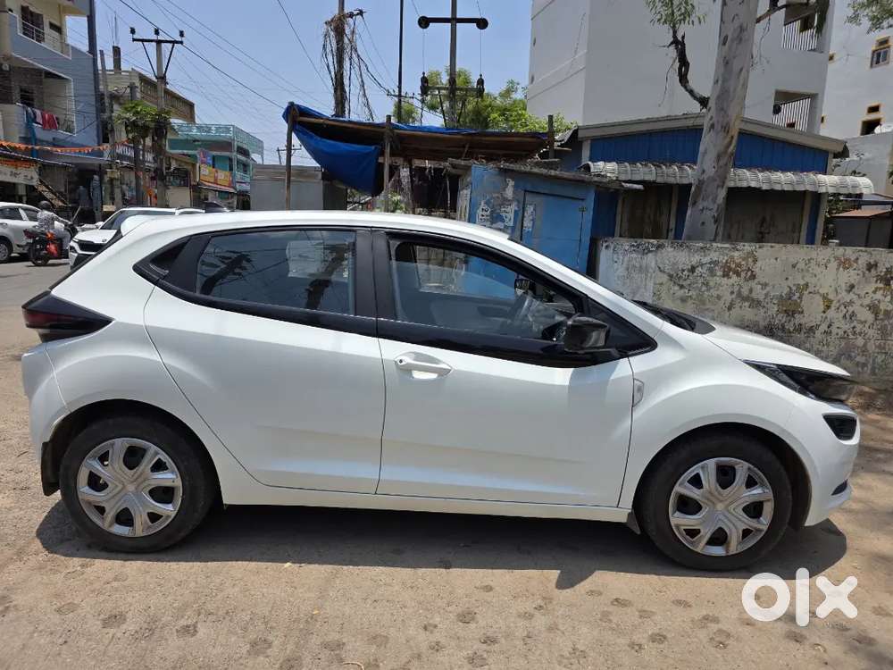 Tata Altroz 1.2 Xm 2024 Petrol Manual 25000 Km