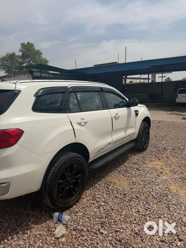 Endeavour  2017 Diesel  84,000 Kms