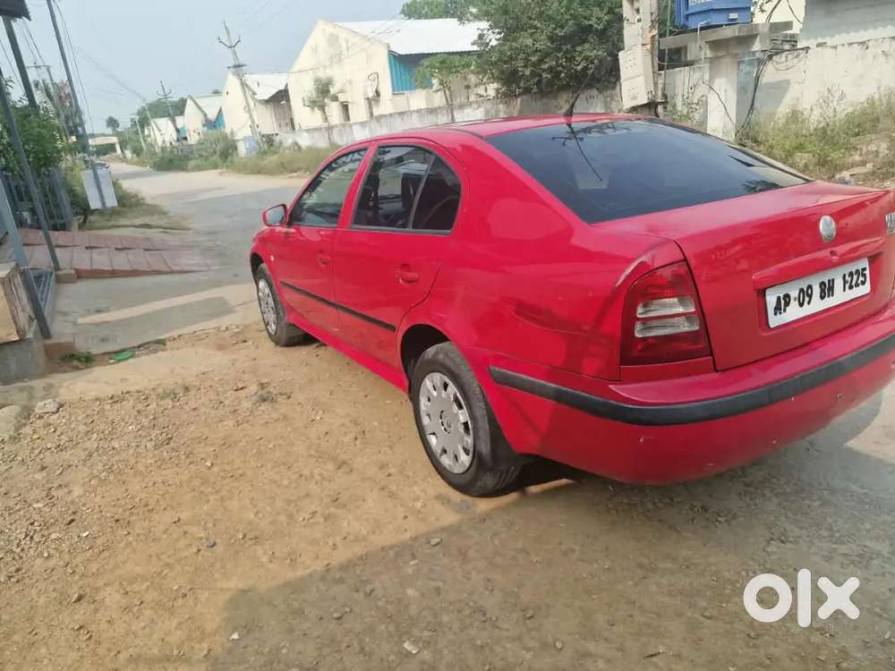 Skoda Octavia Elegance 2007 Diesel Second-owner Car
